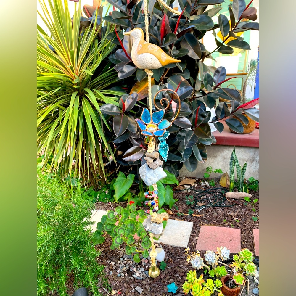 Magic Garden Bird w/ Stained Glass Water Lilly Sea Rocks Wind Chime Sun Catcher